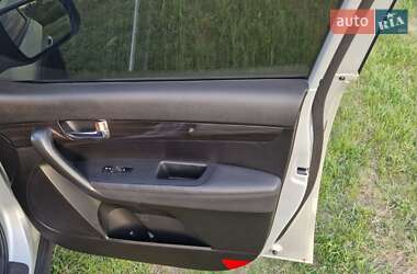 Позашляховик / Кросовер Kia Sorento 2013 в 