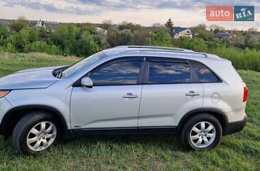 Позашляховик / Кросовер Kia Sorento 2013 в 