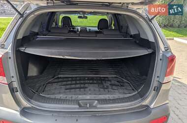 Позашляховик / Кросовер Kia Sorento 2011 в 