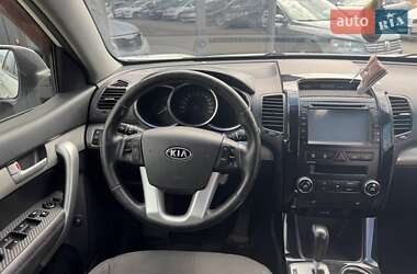Внедорожник / Кроссовер Kia Sorento 2010 в 
