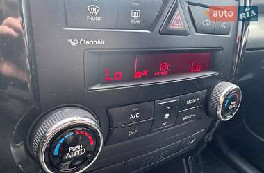 Внедорожник / Кроссовер Kia Sorento 2010 в 