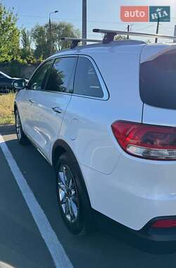 Внедорожник / Кроссовер Kia Sorento 2016 в 