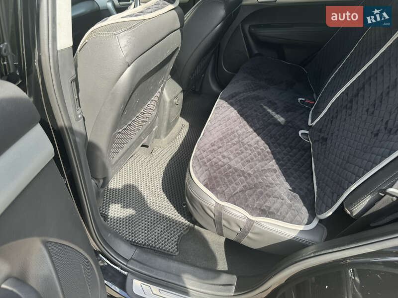 Позашляховик / Кросовер Kia Sorento 2011 в Краматорську