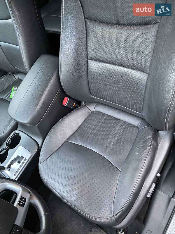 Позашляховик / Кросовер Kia Sorento 2011 в Краматорську