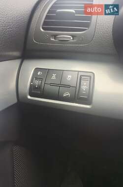 Внедорожник / Кроссовер Kia Sorento 2011 в 