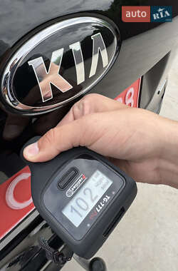 Позашляховик / Кросовер Kia Sorento 2017 в 