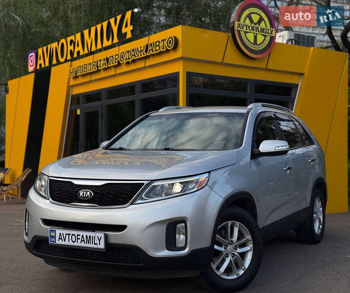 Внедорожник / Кроссовер Kia Sorento 2013 в 