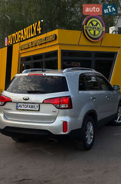 Внедорожник / Кроссовер Kia Sorento 2013 в 