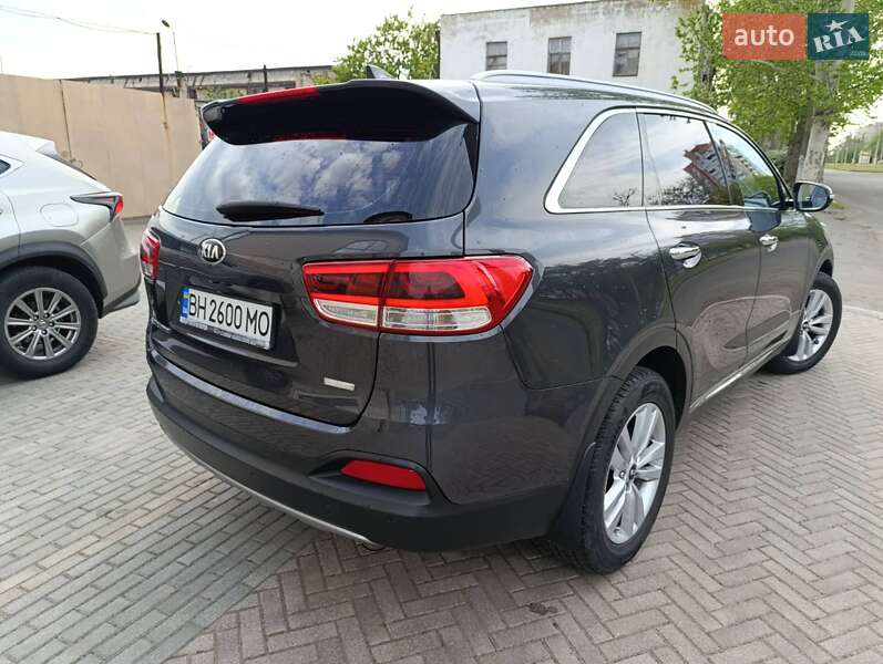 Внедорожник / Кроссовер Kia Sorento 2015 в Николаеве