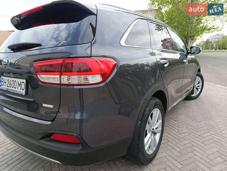 Внедорожник / Кроссовер Kia Sorento 2015 в Николаеве