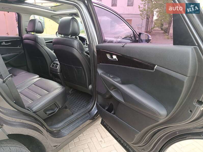 Внедорожник / Кроссовер Kia Sorento 2015 в Николаеве