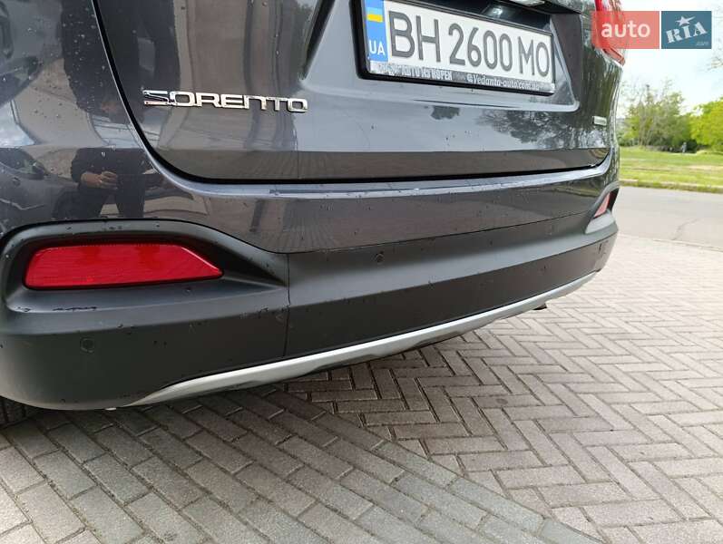 Внедорожник / Кроссовер Kia Sorento 2015 в Николаеве