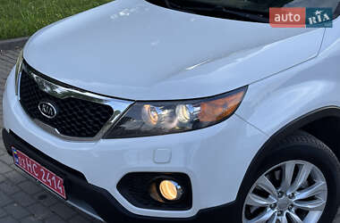 Внедорожник / Кроссовер Kia Sorento 2011 в 