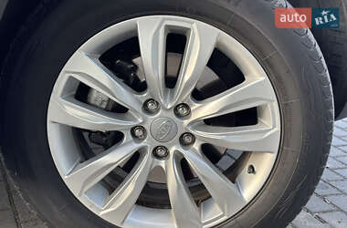 Внедорожник / Кроссовер Kia Sorento 2011 в 