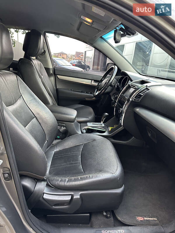 Позашляховик / Кросовер Kia Sorento 2012 в Києві