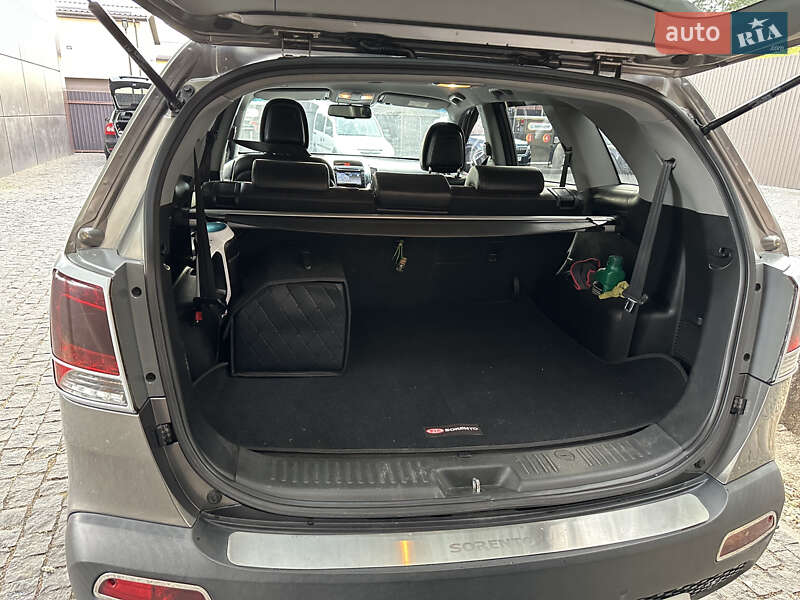 Позашляховик / Кросовер Kia Sorento 2012 в Києві