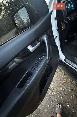 Внедорожник / Кроссовер Kia Sorento 2013 в 