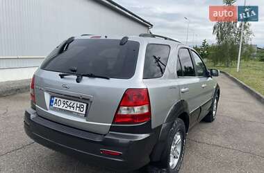 Позашляховик / Кросовер Kia Sorento 2005 в 