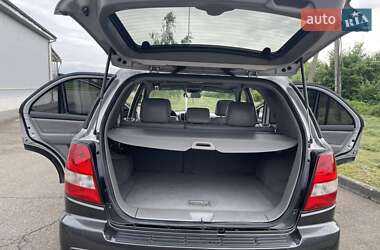 Позашляховик / Кросовер Kia Sorento 2005 в 