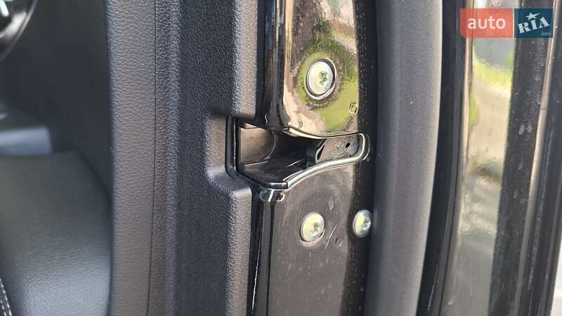 Внедорожник / Кроссовер Kia Sorento 2015 в Киеве фото 53 Внедорожник / Кроссовер Kia Sorento 2015 в Киеве