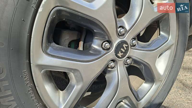 Внедорожник / Кроссовер Kia Sorento 2015 в Киеве фото 133 Внедорожник / Кроссовер Kia Sorento 2015 в Киеве