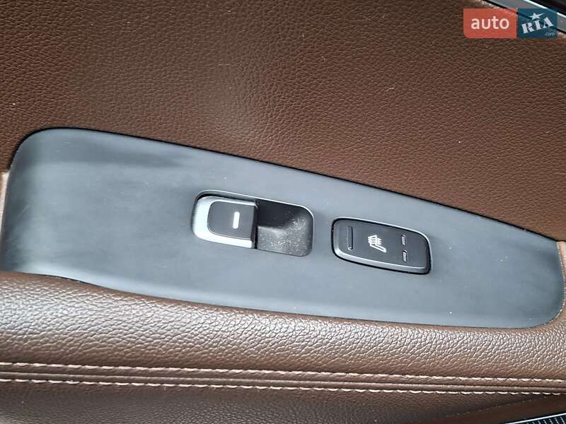 Внедорожник / Кроссовер Kia Sorento 2016 в Полтаве