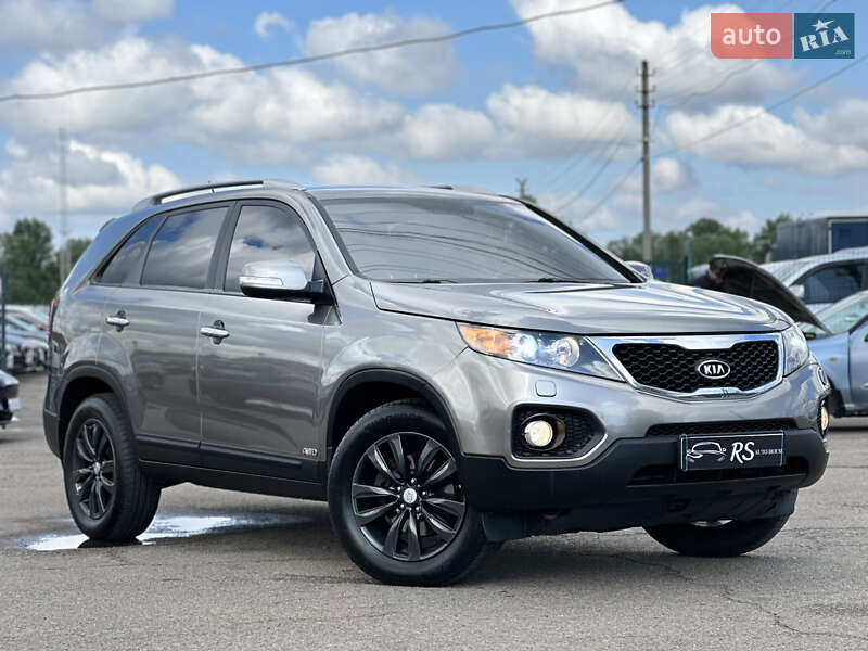 Позашляховик / Кросовер Kia Sorento 2011 в 