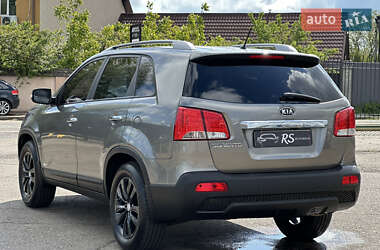 Позашляховик / Кросовер Kia Sorento 2011 в 