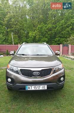 Позашляховик / Кросовер Kia Sorento 2010 в 
