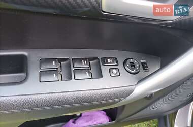 Позашляховик / Кросовер Kia Sorento 2010 в 