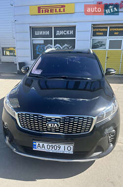 Позашляховик / Кросовер Kia Sorento 2018 в 