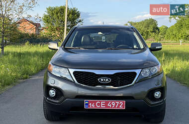 Позашляховик / Кросовер Kia Sorento 2012 в 