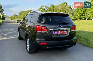 Позашляховик / Кросовер Kia Sorento 2012 в 