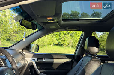 Позашляховик / Кросовер Kia Sorento 2012 в 