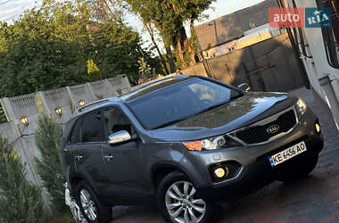 Позашляховик / Кросовер Kia Sorento 2012 в 
