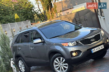 Позашляховик / Кросовер Kia Sorento 2012 в 