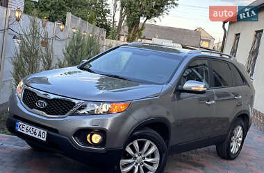 Позашляховик / Кросовер Kia Sorento 2012 в 