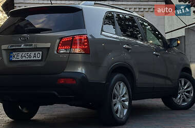 Позашляховик / Кросовер Kia Sorento 2012 в 