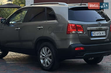Позашляховик / Кросовер Kia Sorento 2012 в 