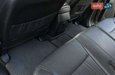 Позашляховик / Кросовер Kia Sorento 2012 в 