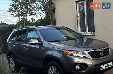 Позашляховик / Кросовер Kia Sorento 2012 в 