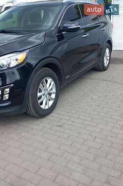 Позашляховик / Кросовер Kia Sorento 2015 в 