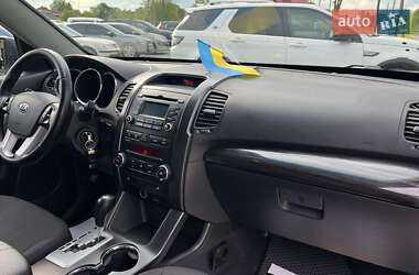 Внедорожник / Кроссовер Kia Sorento 2012 в 