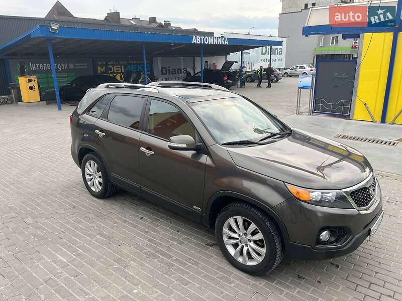 Позашляховик / Кросовер Kia Sorento 2011 в Тернополі