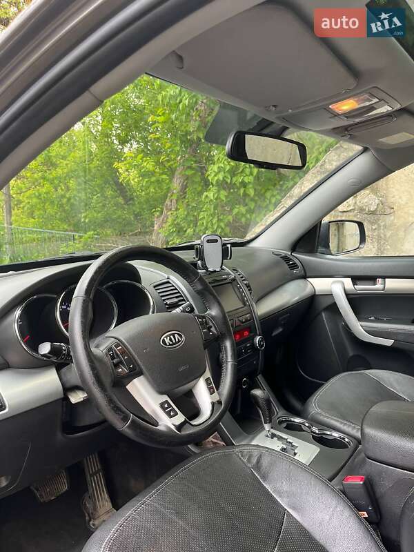 Позашляховик / Кросовер Kia Sorento 2011 в Тернополі