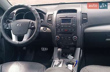 Внедорожник / Кроссовер Kia Sorento 2010 в 