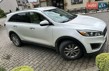 Внедорожник / Кроссовер Kia Sorento 2016 в 