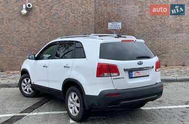 Внедорожник / Кроссовер Kia Sorento 2010 в 