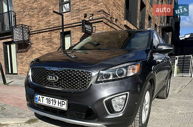Позашляховик / Кросовер Kia Sorento 2015 в Івано-Франківську