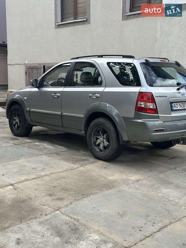 Позашляховик / Кросовер Kia Sorento 2003 в Тячеві